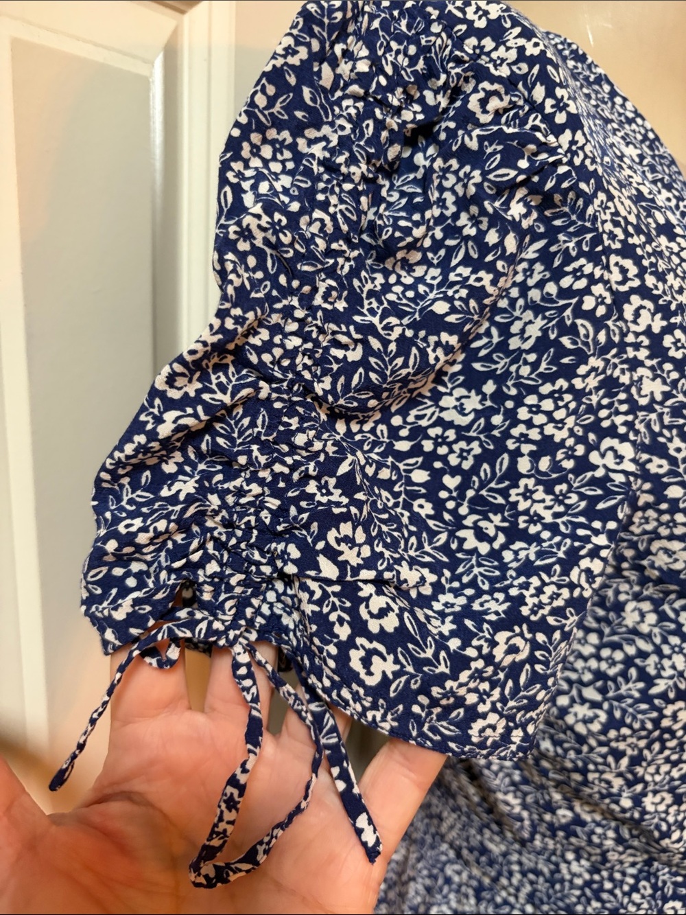 Polo by Ralph Lauren Blue Floral s/s Nami  Crepe Wrap Mini Dress, 6 - Picture 6 of 11